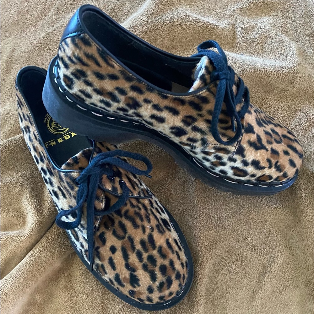 DOC MARTENS by TREDAIR - VINTAGE -RARE!